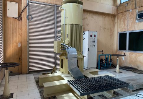 Pengadaan dan Pemasangan Pompa Intake Tambahan Karangpilang II